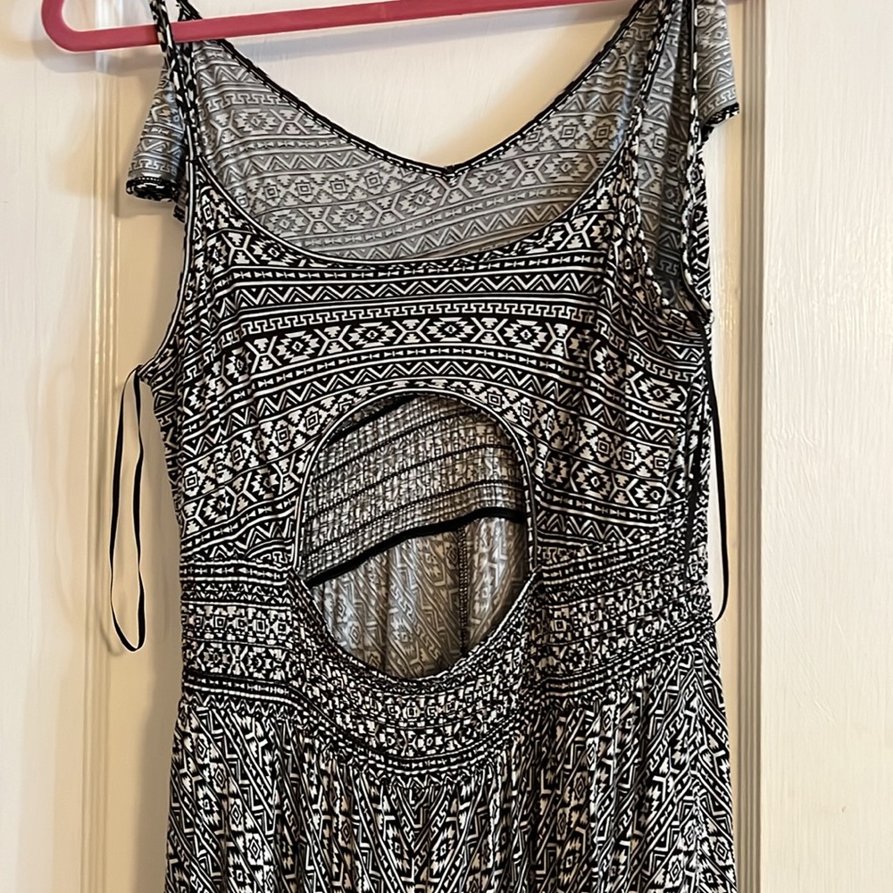 Express High-Low Geometric Pattern Dress - Picture 3 of 5